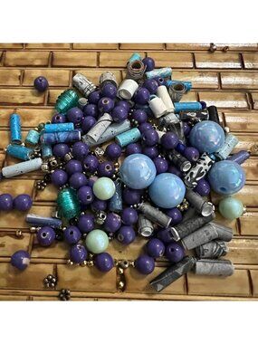 Mixed Bead Lot With Purple Blue Paper & Acrylic Craft Supplies